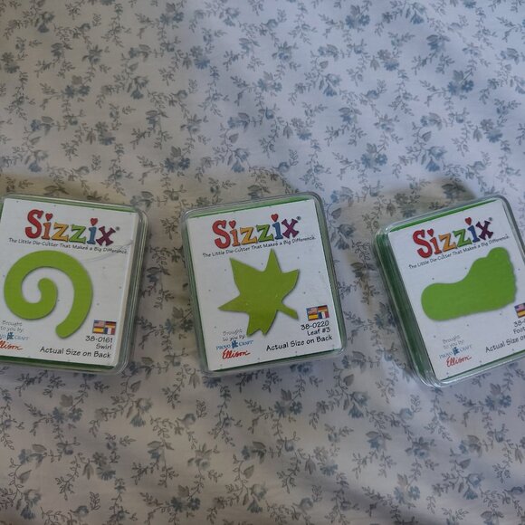 Sizzix Dies (Foot Print, Spiral, Leaf) - Picture 1 of 2